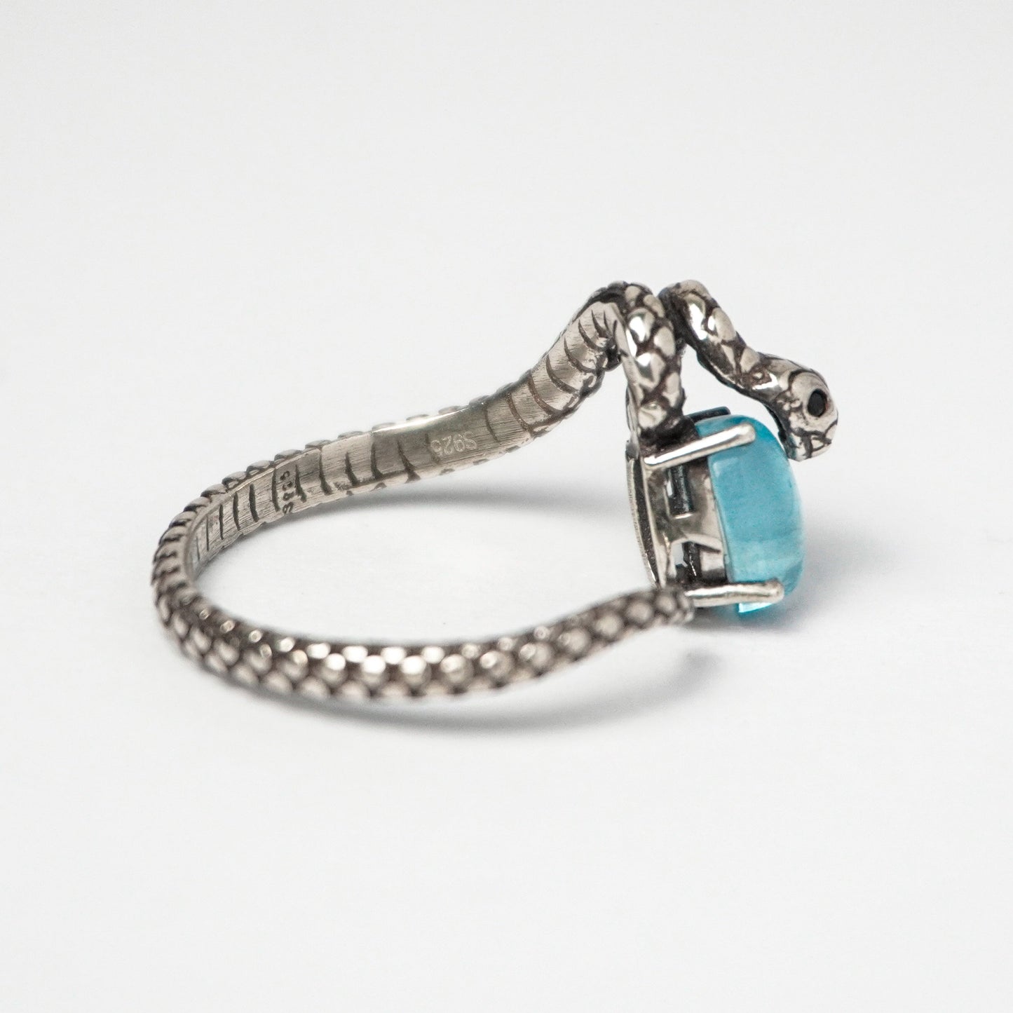 Anello in argento 925 con acquamarina – Design serpente