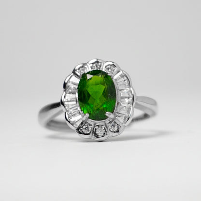 Anello in argento 925 con diopside – Design floreale