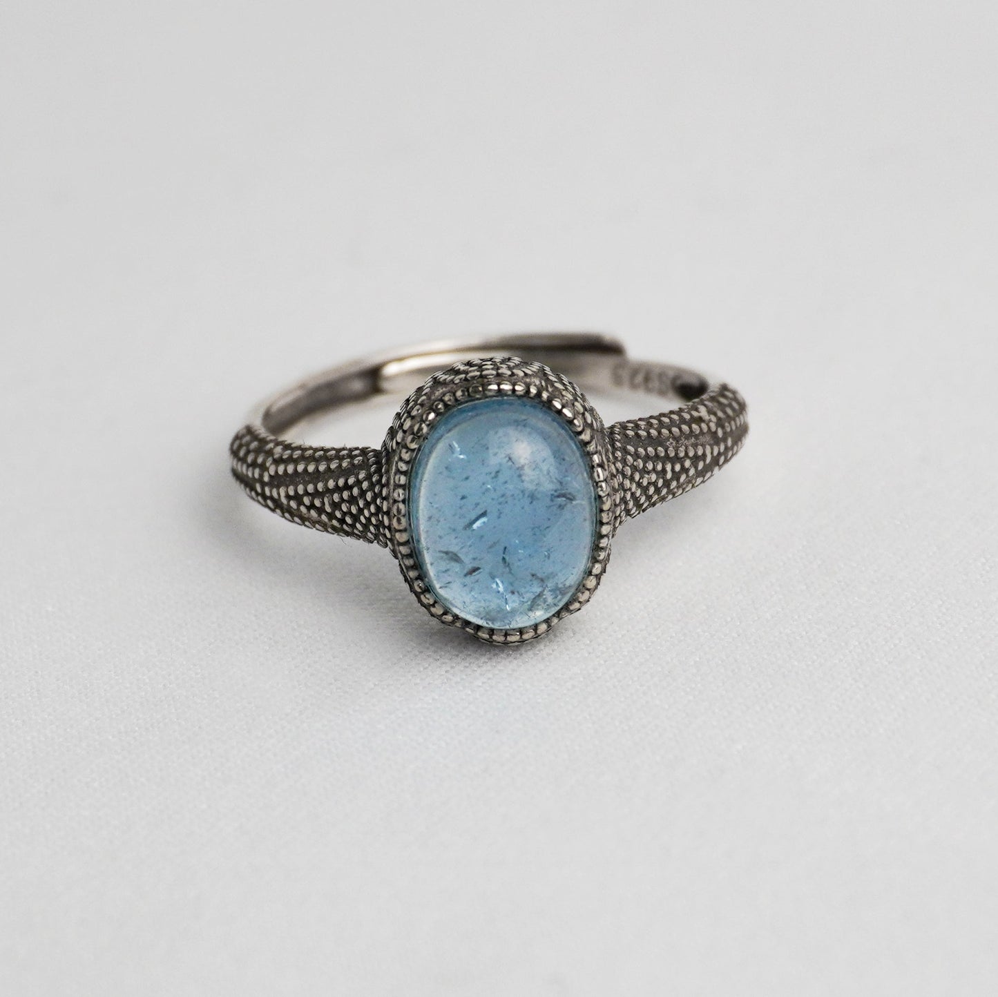 Anello in argento 925 con acquamarina naturale