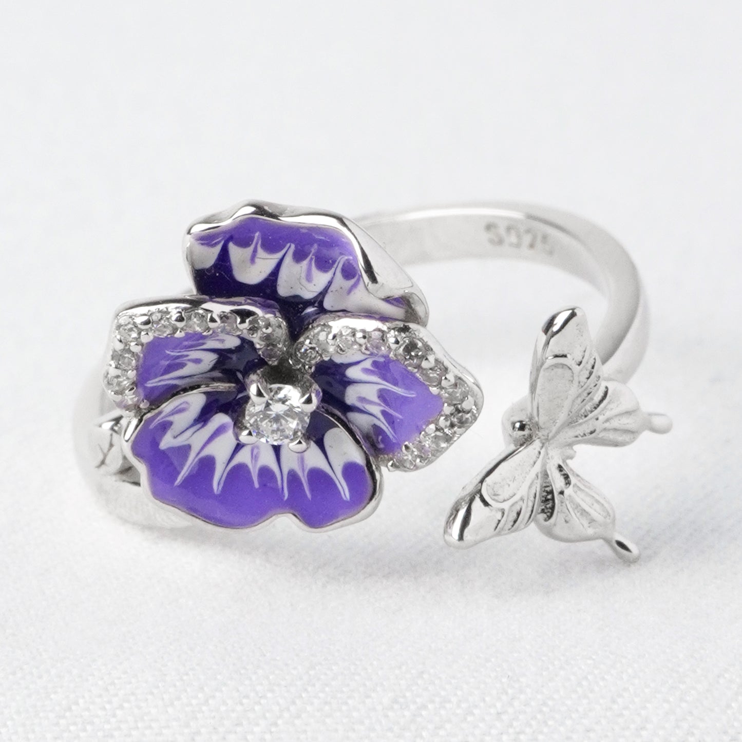 Anello Viola in Volo