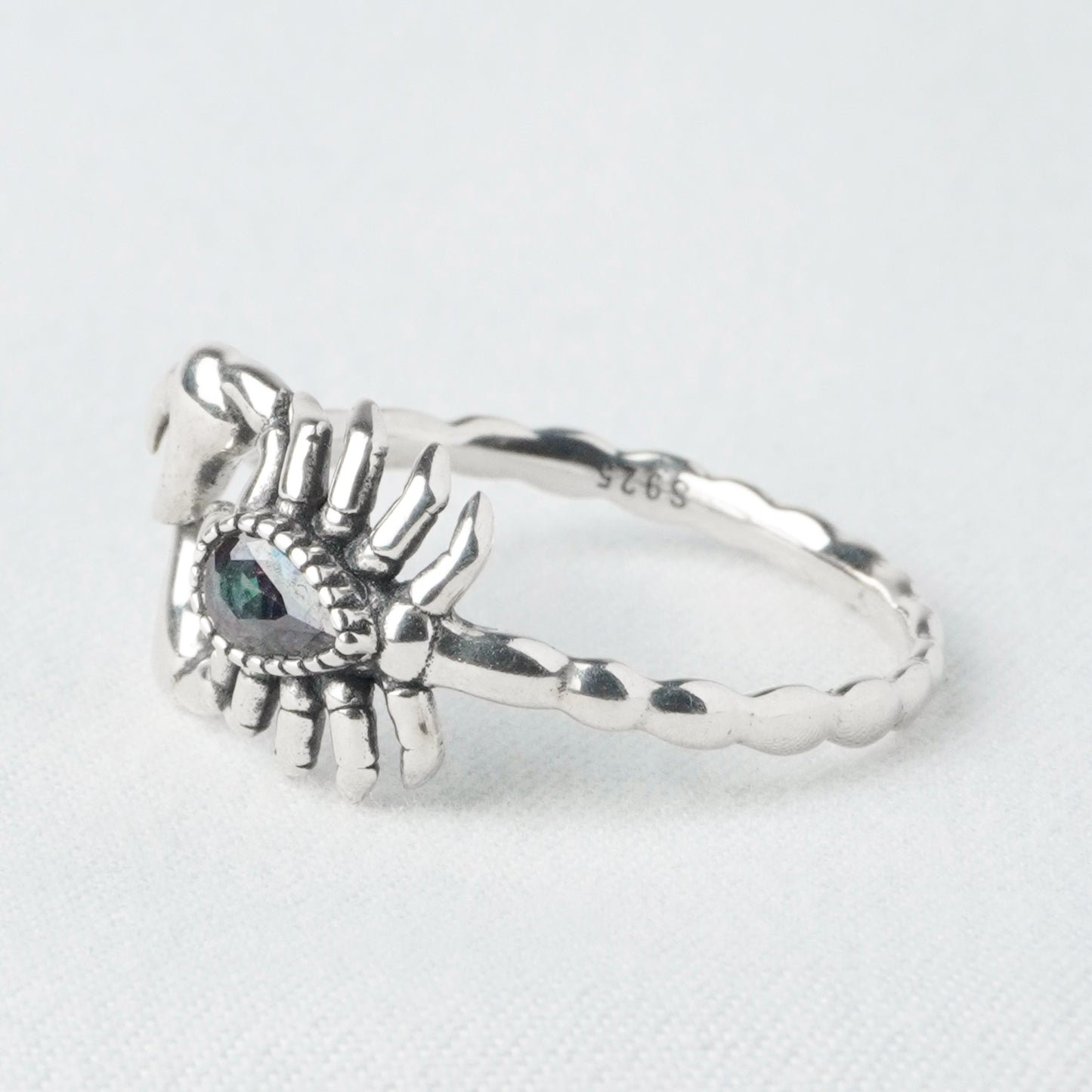 Anello Scorpione Notturno