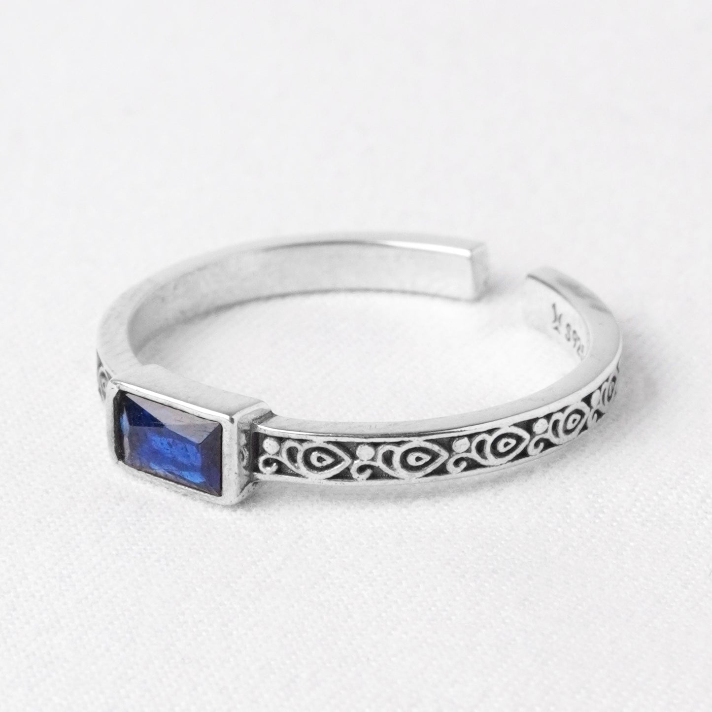 Anello Blu Notte – Zircone