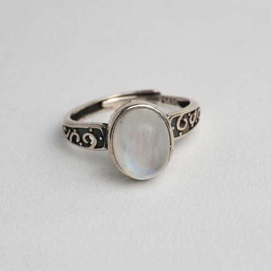Anello in argento 925 con pietra di luna